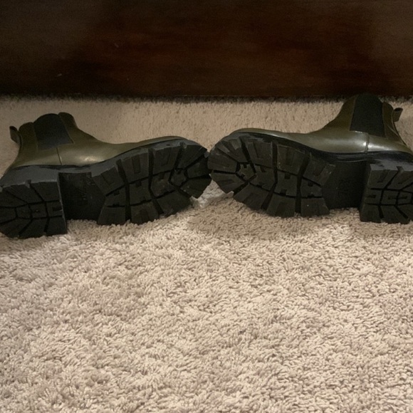 Zara Boot - Picture 7 of 9